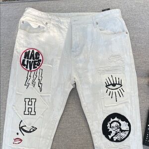 Haculla Slim White Men’s Jeans with Graphic Patch Details